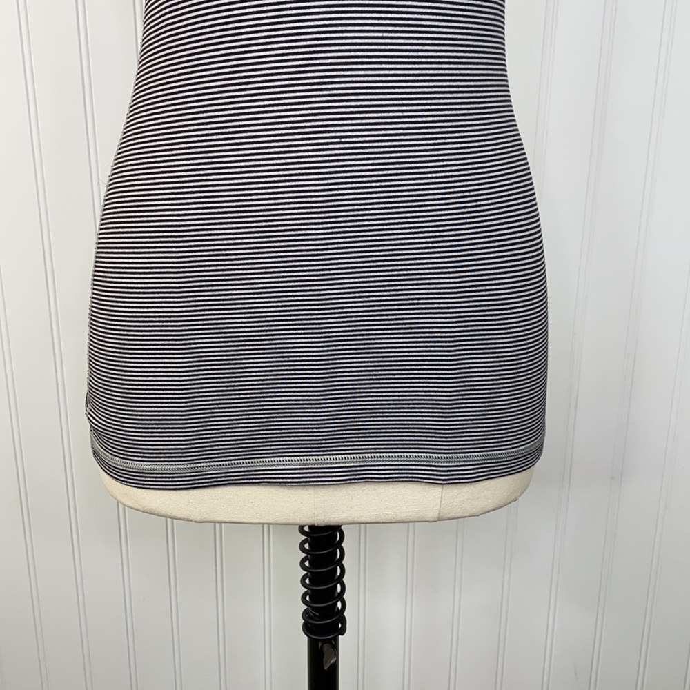 LULULEMON: Stripped Racerback Tank - Picture 3 of 7